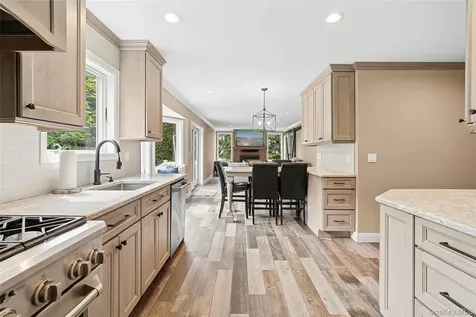 5 Windcrest Drive Manorville NY 11949