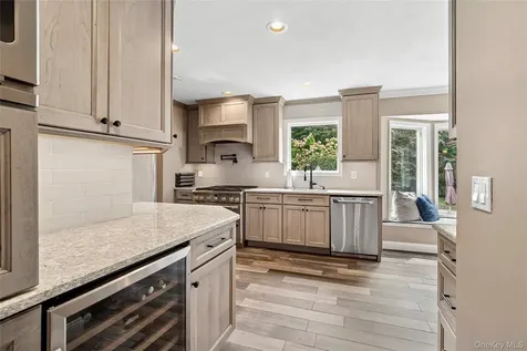 5 Windcrest Drive Manorville NY 11949