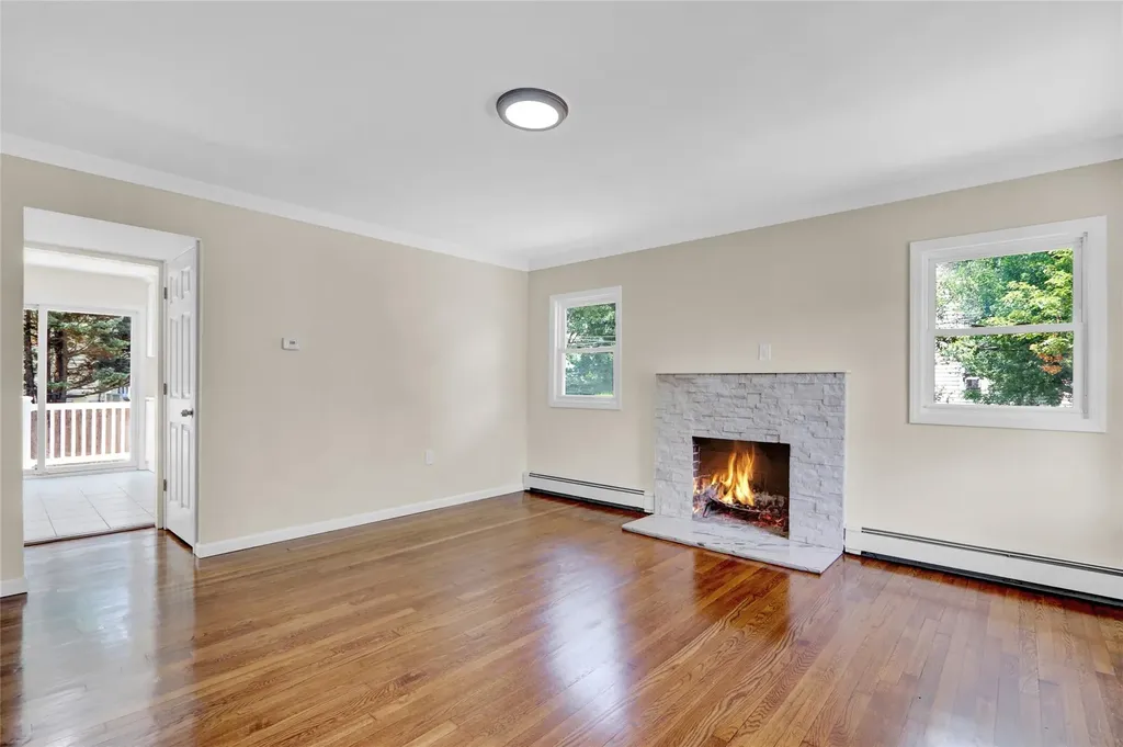 20 Whitman Avenue Islip NY 11751
