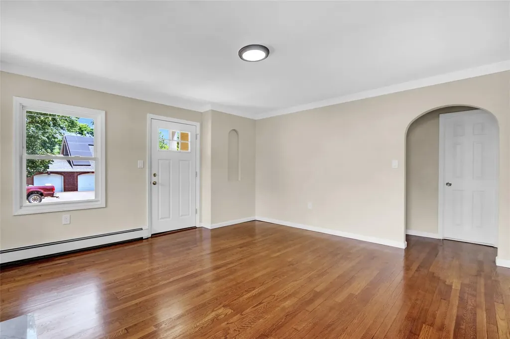 20 Whitman Avenue Islip NY 11751