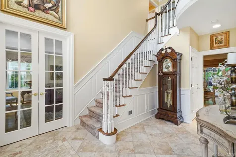 33 Hevelyne Road Elmsford NY 10523