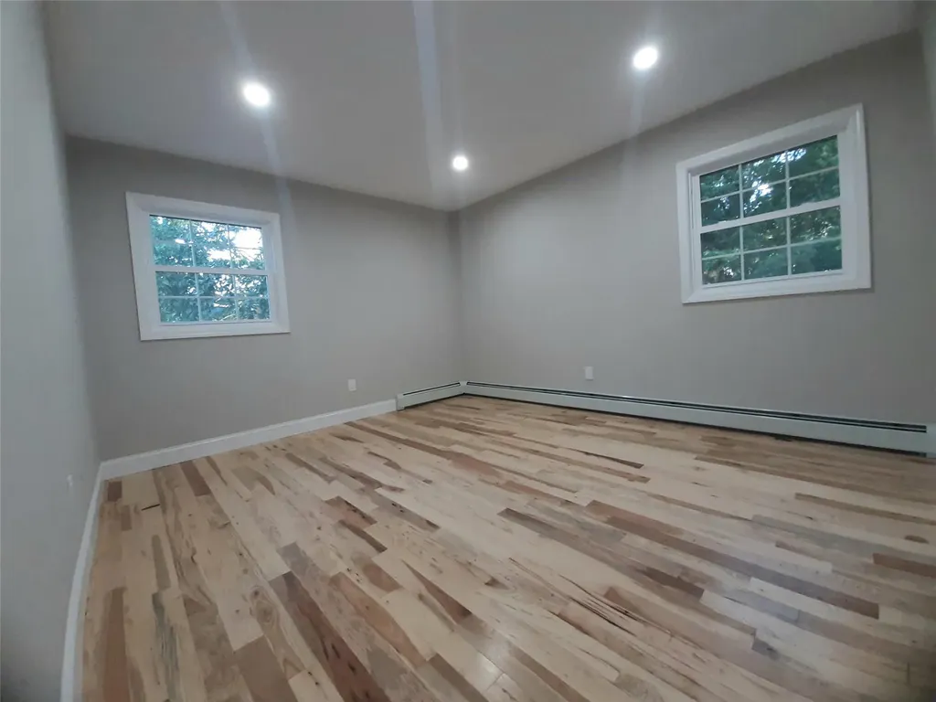 8 Jonathan Drive Staatsburg NY 12580