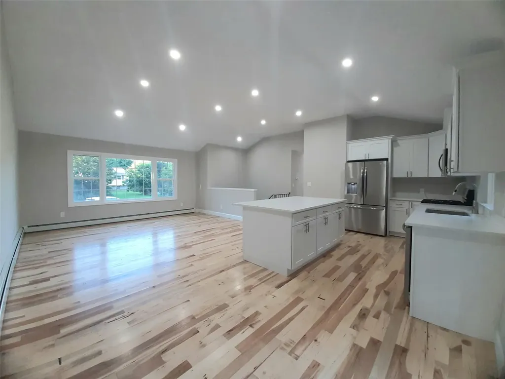 8 Jonathan Drive Staatsburg NY 12580