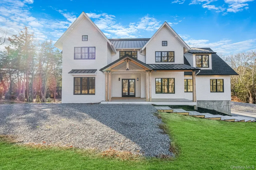 475 West Lane Aquebogue NY 11931