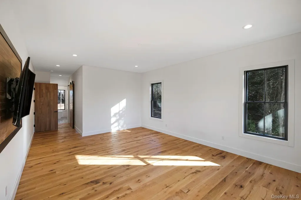 475 West Lane Aquebogue NY 11931