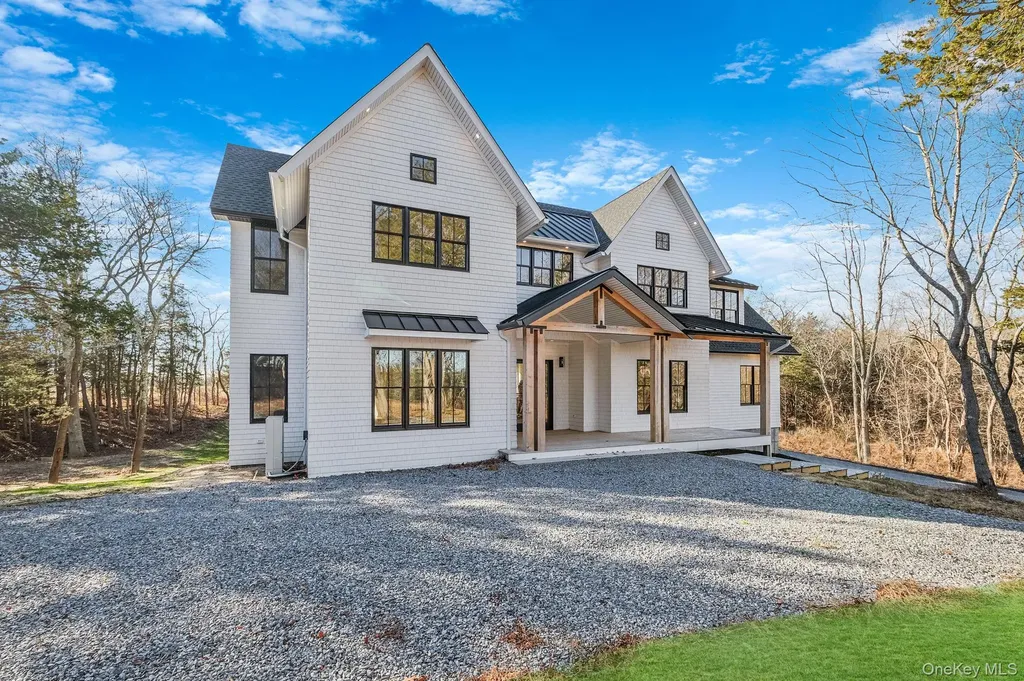 475 West Lane Aquebogue NY 11931