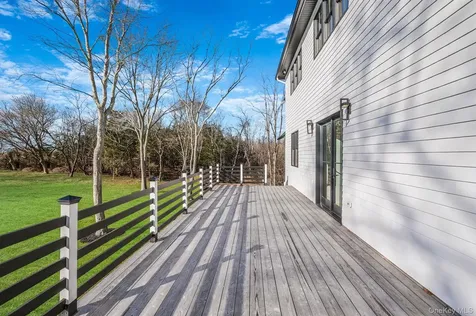 475 West Lane Aquebogue NY 11931