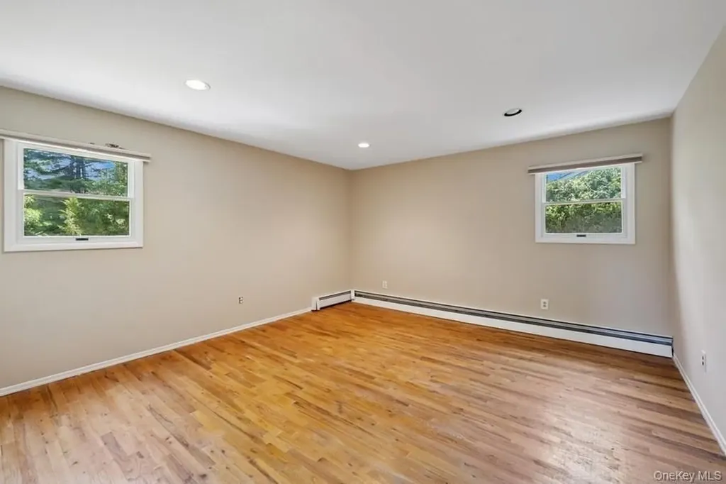 8 Cedar Place Kings Park NY 11754