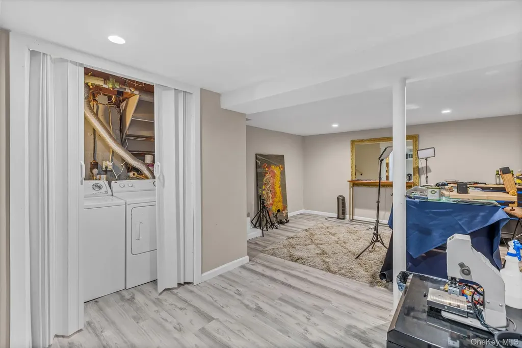 15 Maynard Drive Farmingdale NY 11735