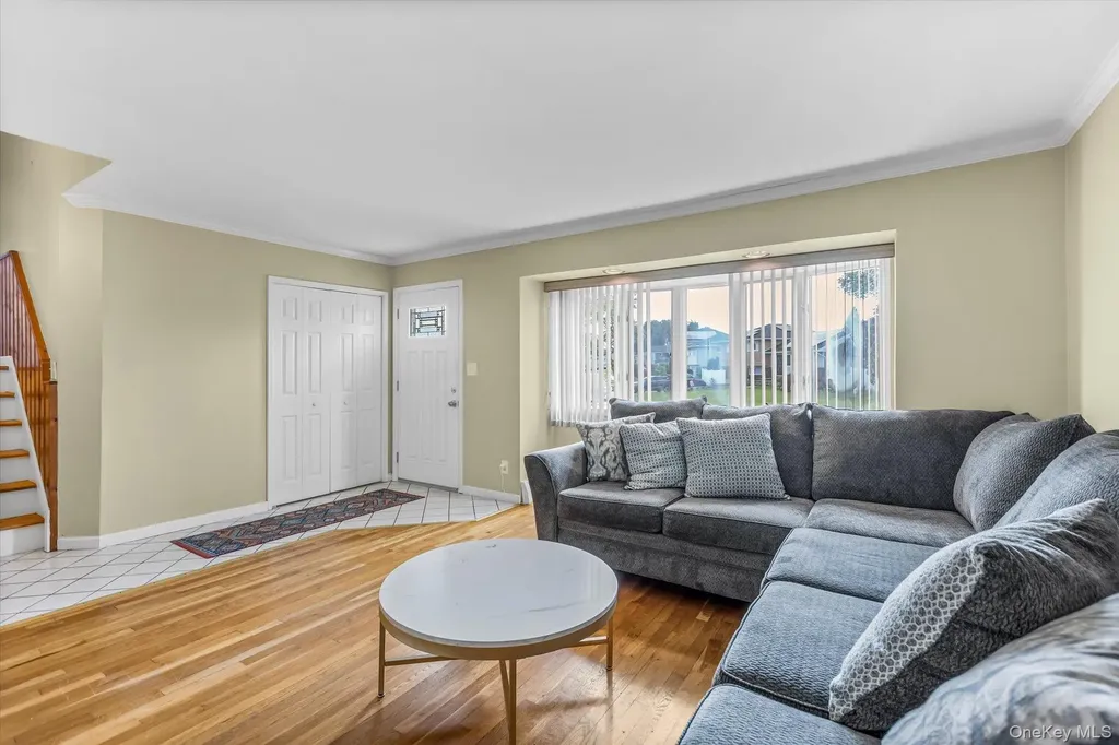 15 Maynard Drive Farmingdale NY 11735