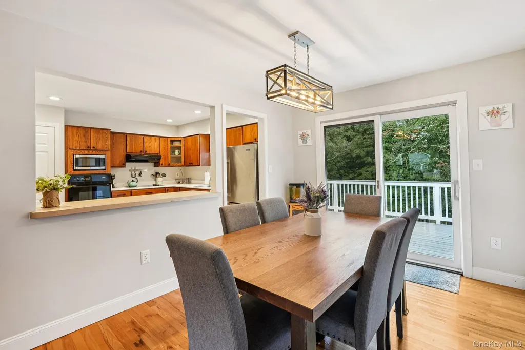 35 Schrempp Lane Pine Bush NY 12566