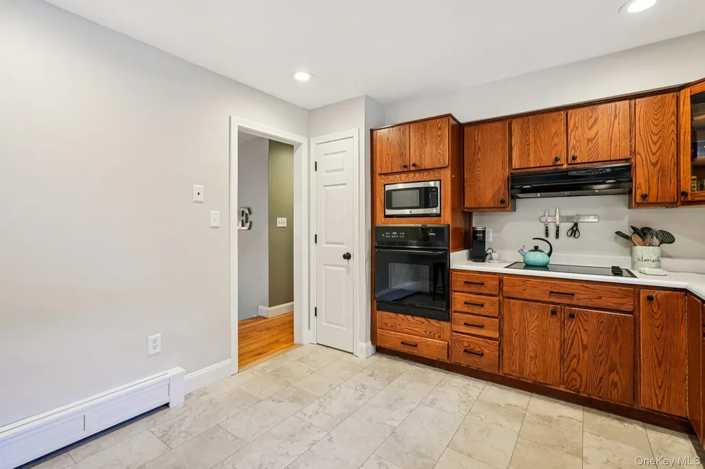 35 Schrempp Lane Pine Bush NY 12566