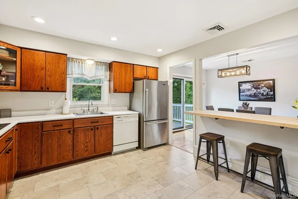 35 Schrempp Lane Pine Bush NY 12566