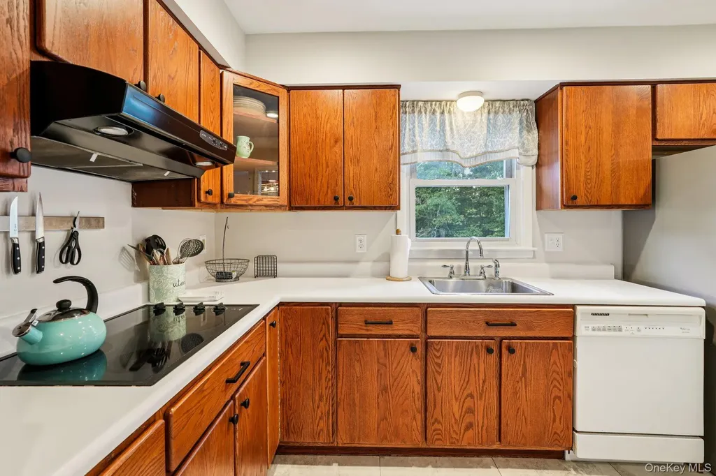 35 Schrempp Lane Pine Bush NY 12566