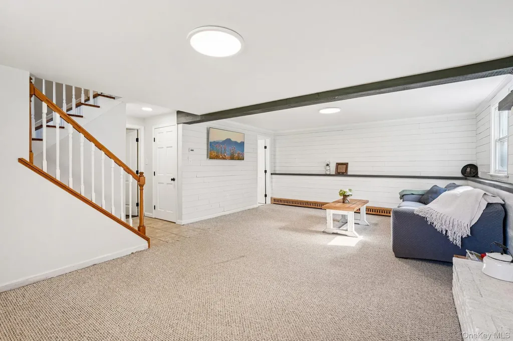 35 Schrempp Lane Pine Bush NY 12566