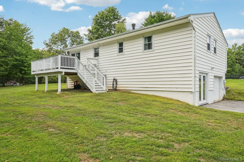 35 Schrempp Lane Pine Bush NY 12566