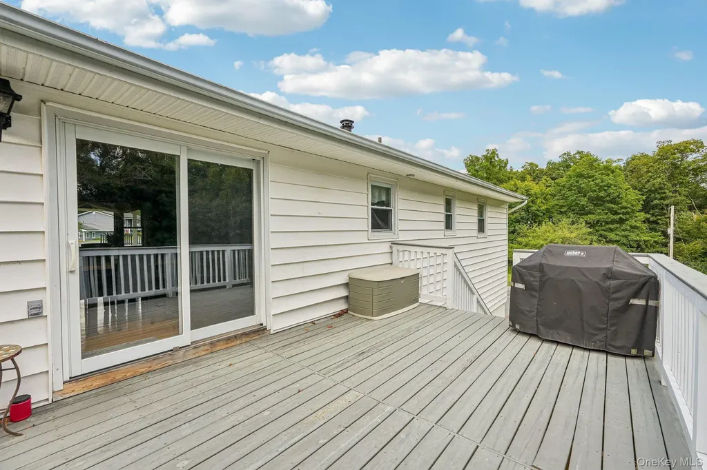 35 Schrempp Lane Pine Bush NY 12566