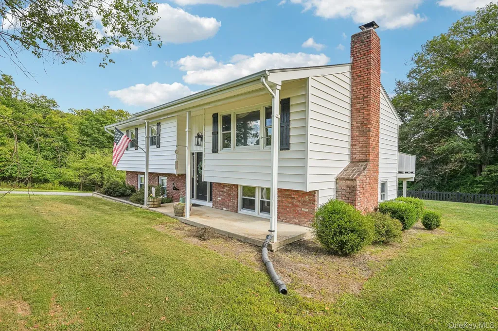 35 Schrempp Lane Pine Bush NY 12566