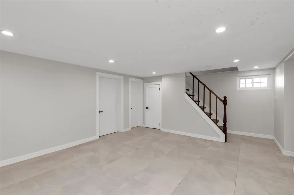 439 Bayview Avenue Cedarhurst NY 11516
