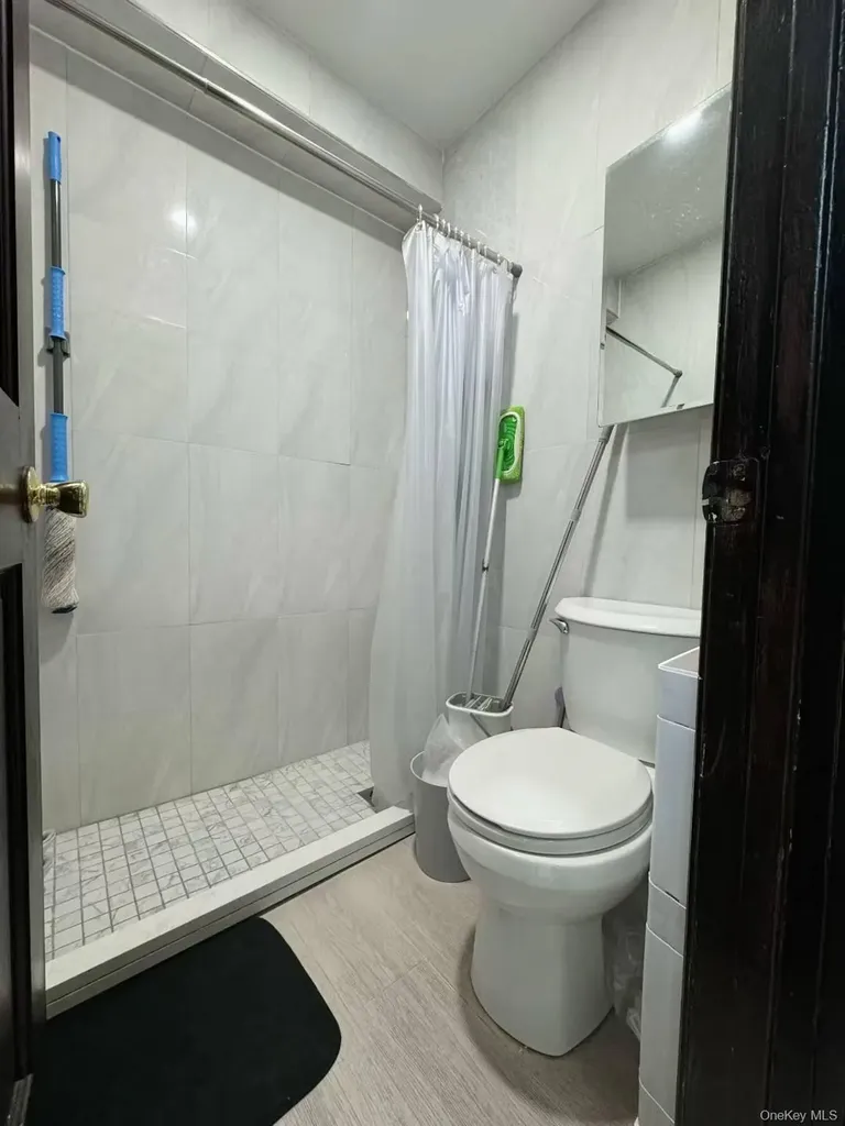 132-18 Avery Avenue Flushing NY 11355