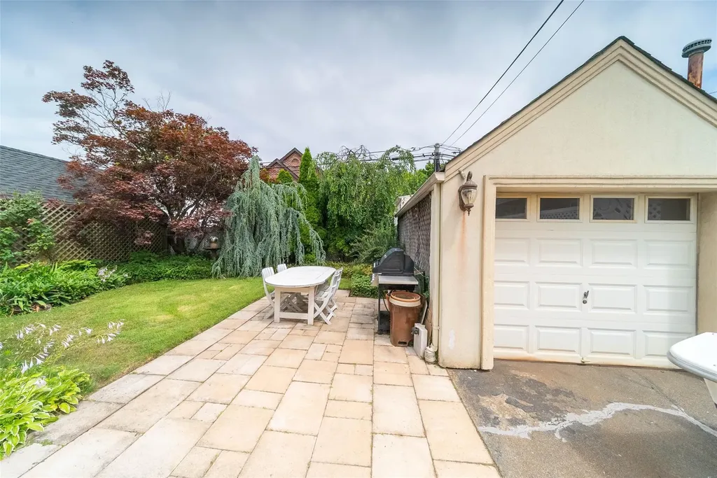 145-67 5th Avenue Whitestone NY 11357