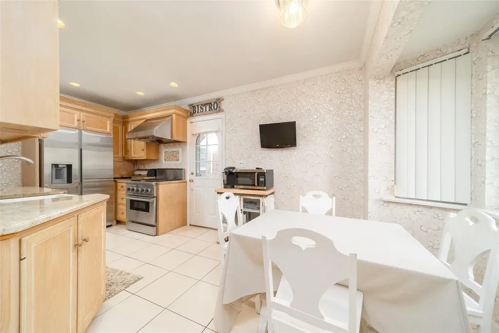 145-67 5th Avenue Whitestone NY 11357