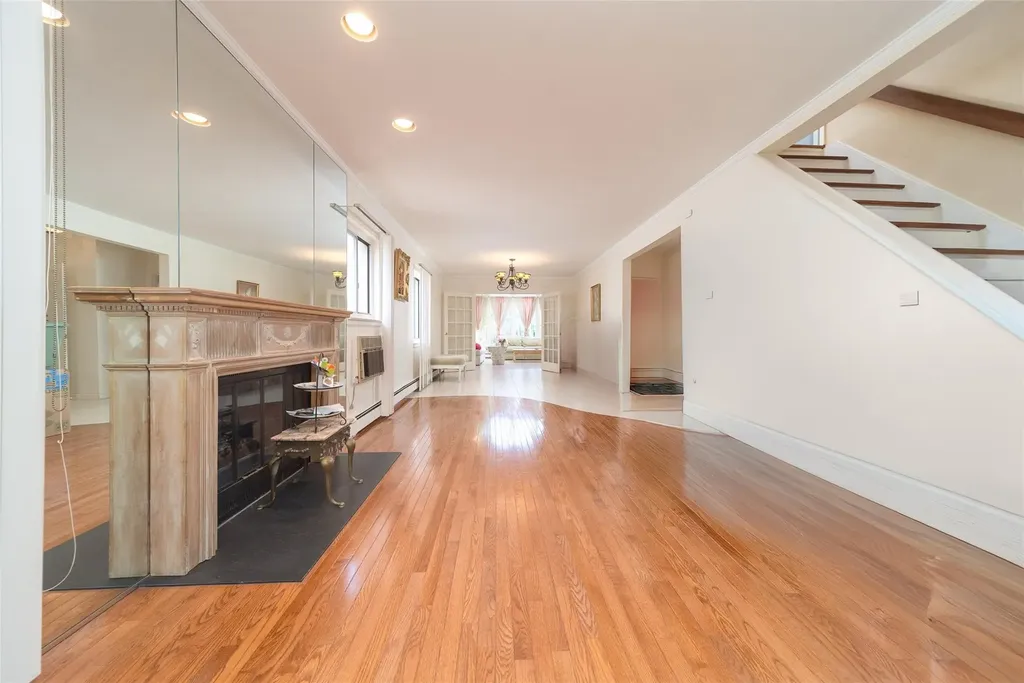145-67 5th Avenue Whitestone NY 11357