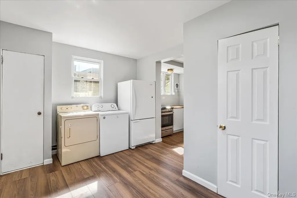 3337 204th Street Bayside NY 11361