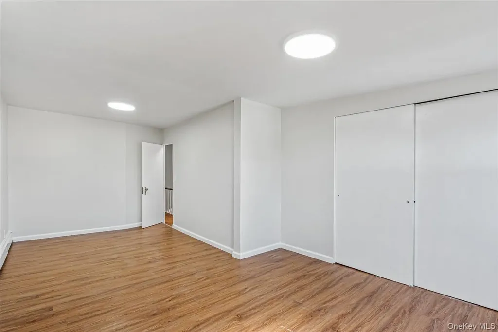 3337 204th Street Bayside NY 11361
