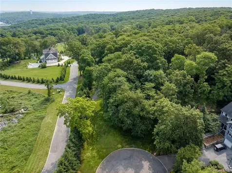 98 Roundabend Road Tarrytown NY 10591