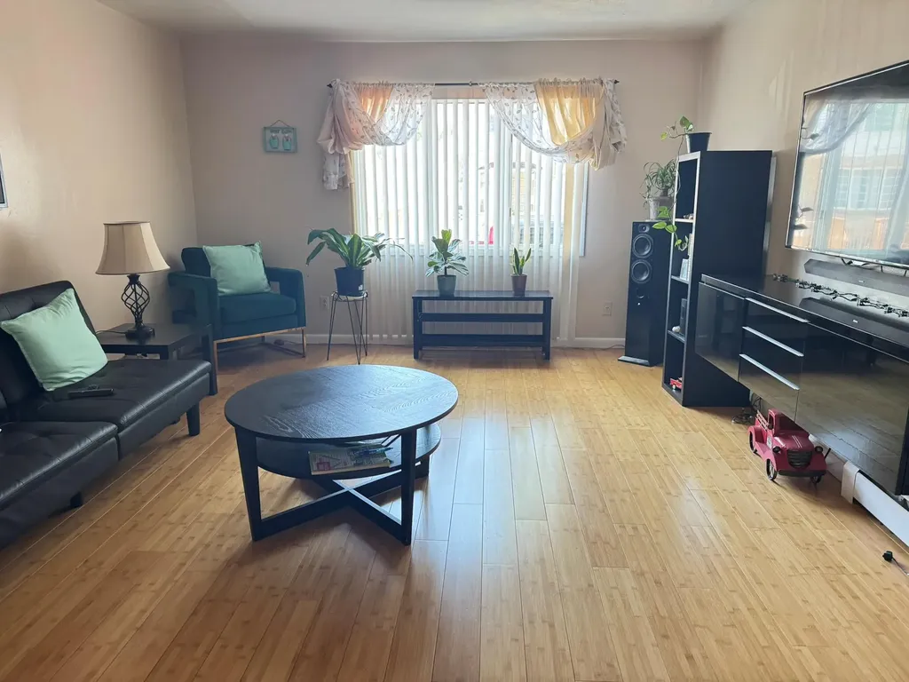 78-27 90th Avenue Woodhaven NY 11421