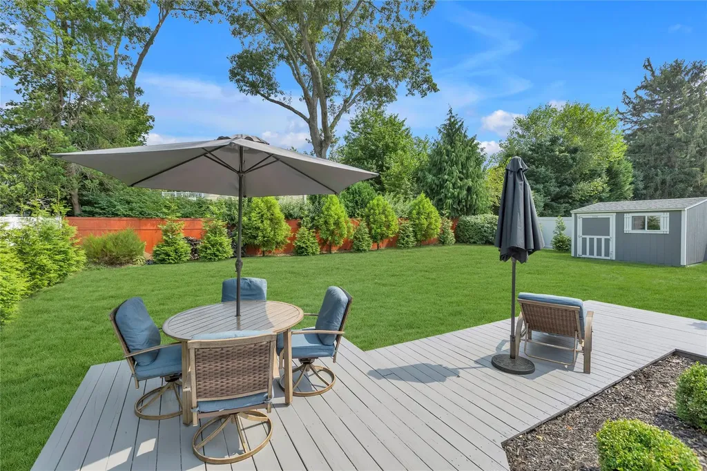 3 Sinclair Drive Greenlawn NY 11740