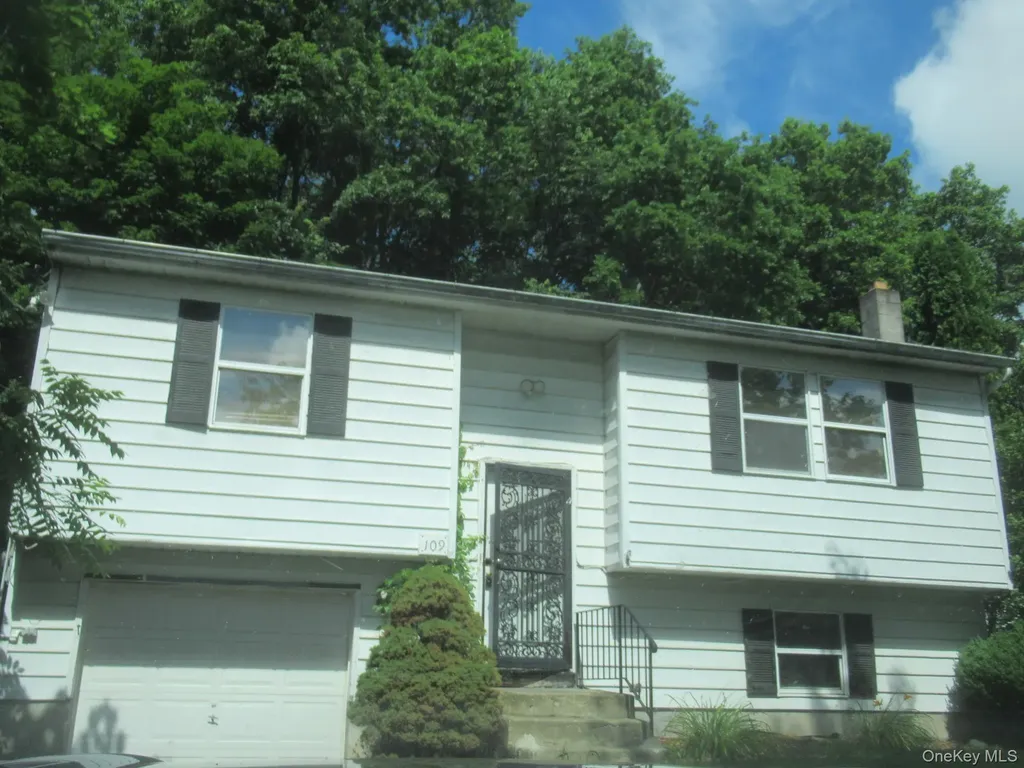 109 Indian Trail Maybrook NY 12543