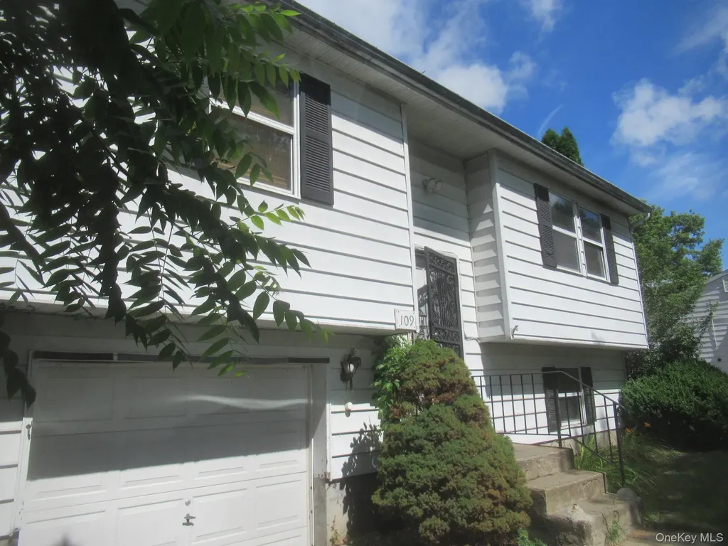 109 Indian Trail Maybrook NY 12543
