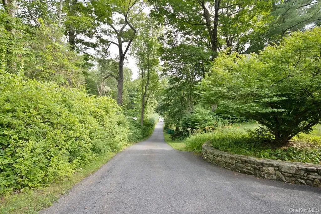 3775 Route 52 Stormville NY 12582