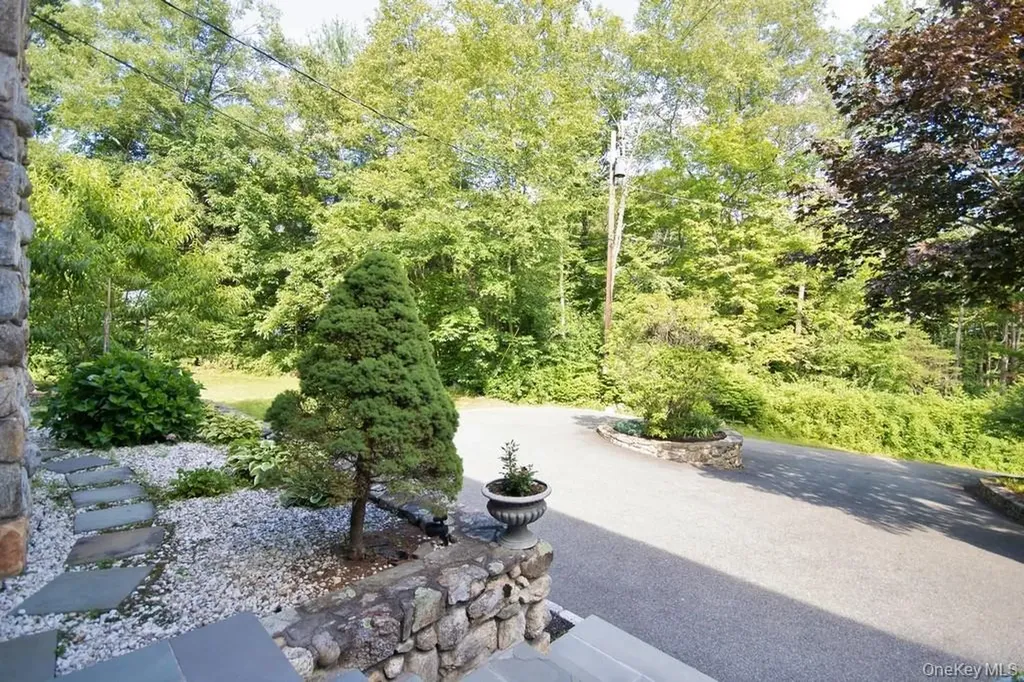 3775 Route 52 Stormville NY 12582