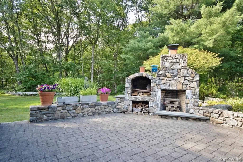 3775 Route 52 Stormville NY 12582