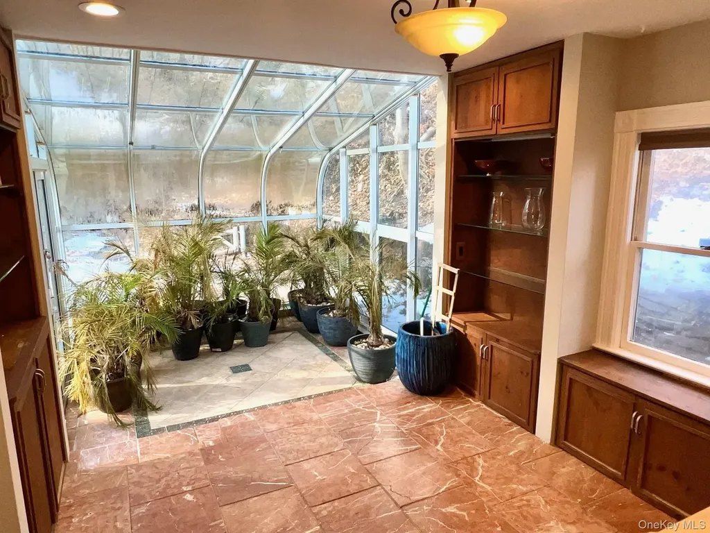 67 River Road Nyack NY 10960