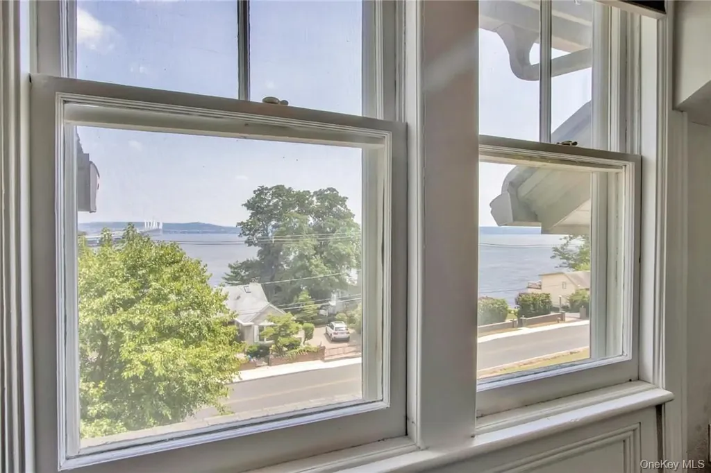67 River Road Nyack NY 10960