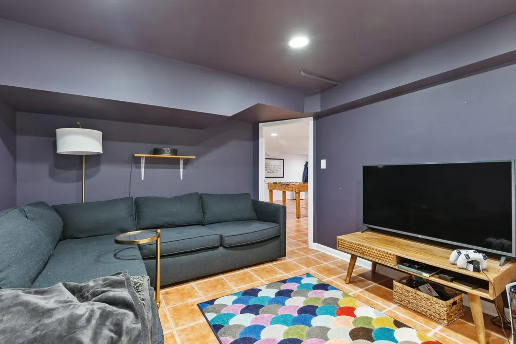 725 The Parkway Mamaroneck NY 10543