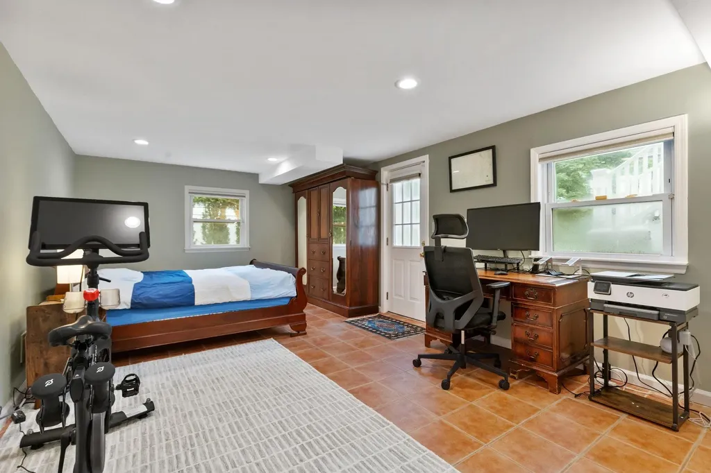 725 The Parkway Mamaroneck NY 10543