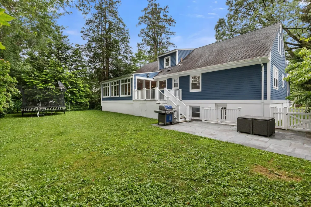 725 The Parkway Mamaroneck NY 10543