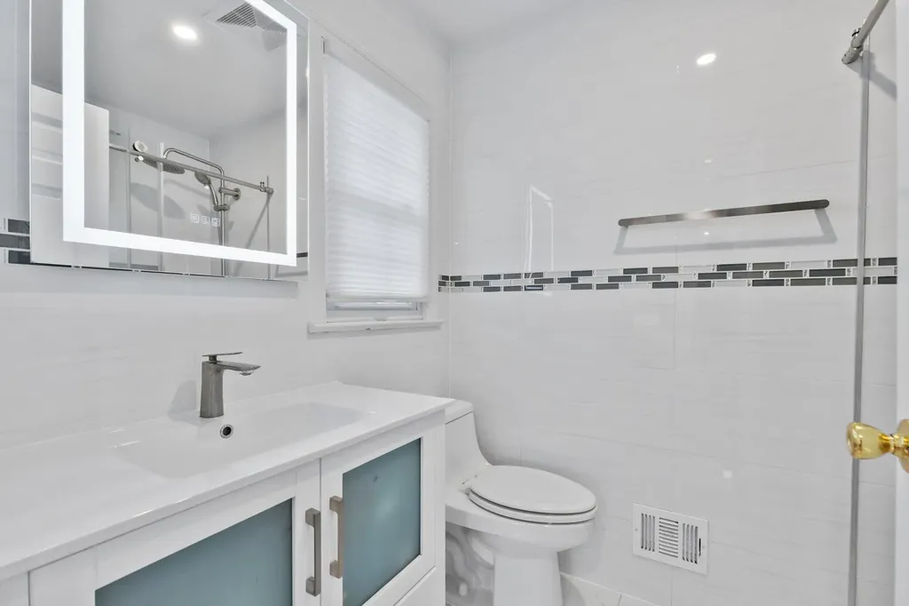 725 The Parkway Mamaroneck NY 10543