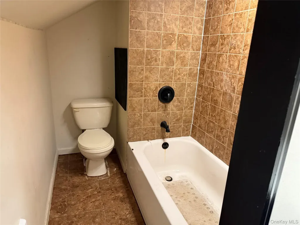 115 Innis Avenue Poughkeepsie NY 12601