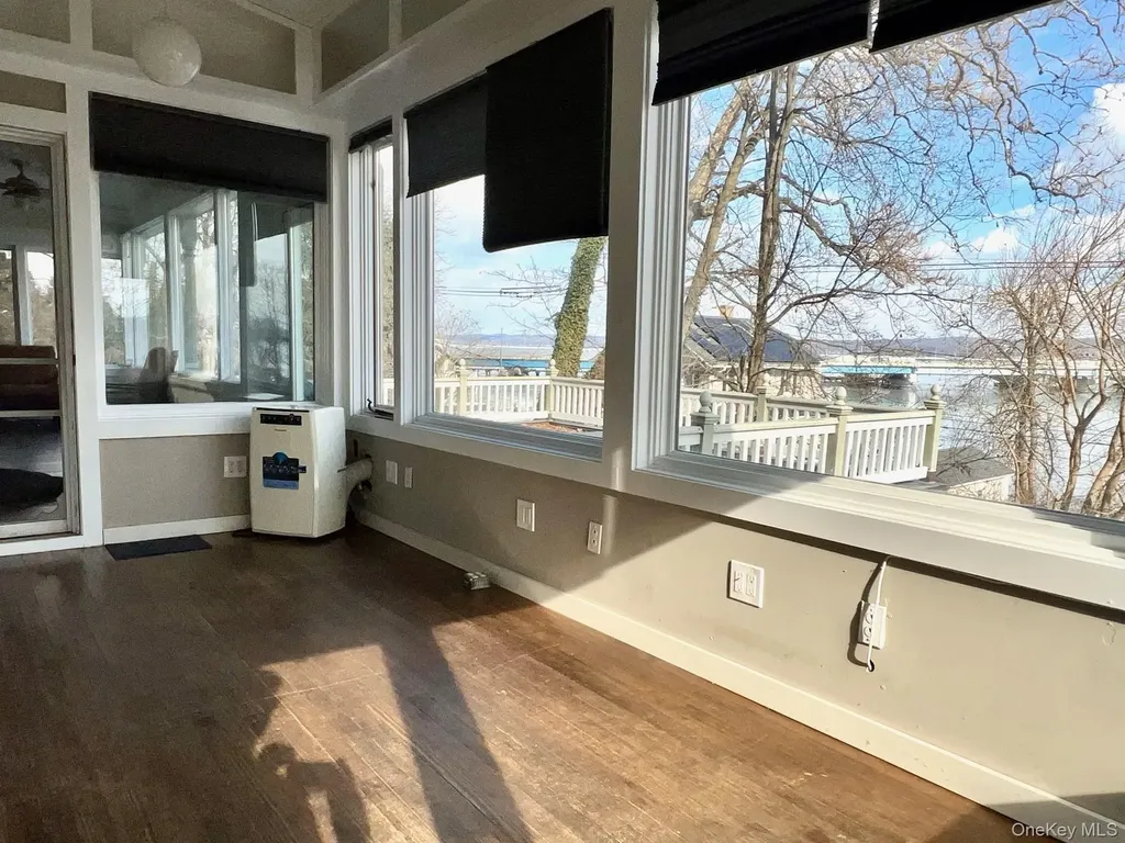 67 River Road Nyack NY 10960