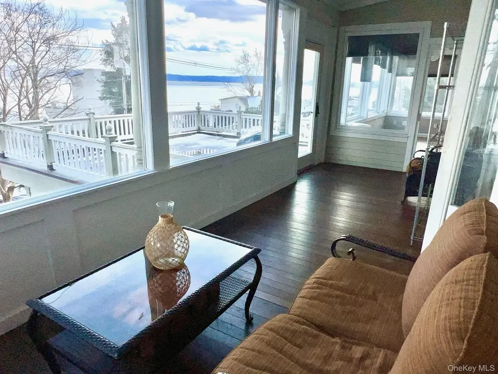67 River Road Nyack NY 10960