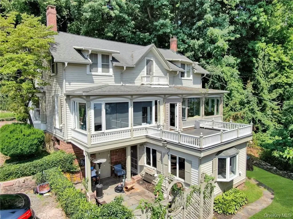 67 River Road Nyack NY 10960