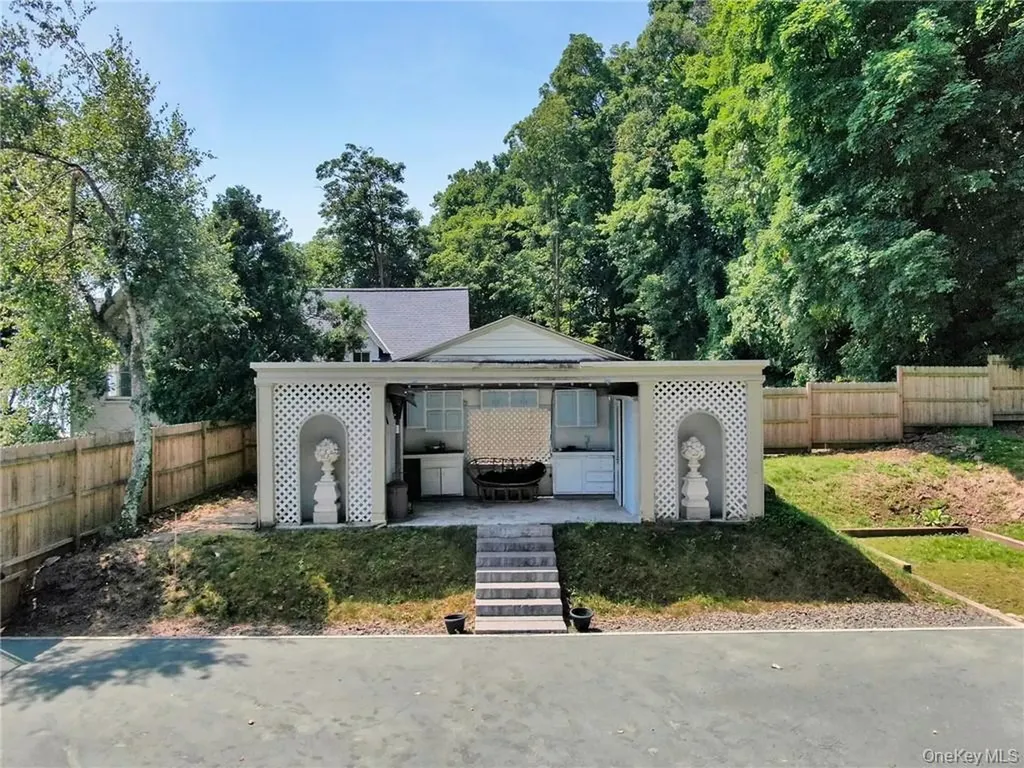 67 River Road Nyack NY 10960