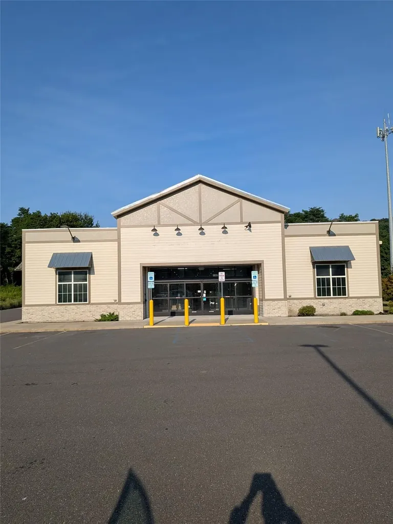 1162 Broadway Esopus NY 12429