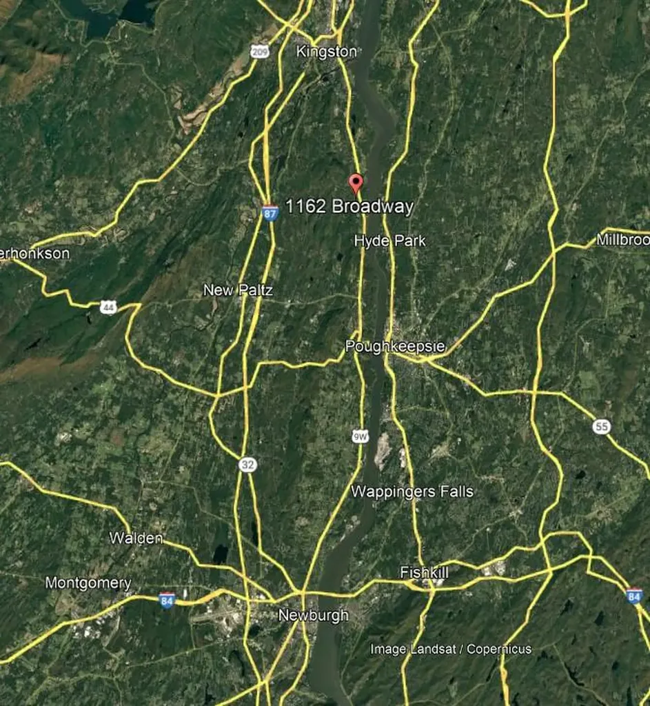 1162 Broadway Esopus NY 12429